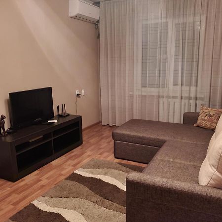 2-Х Комнатная Квартира Посуточно Shymkent Bagian luar foto