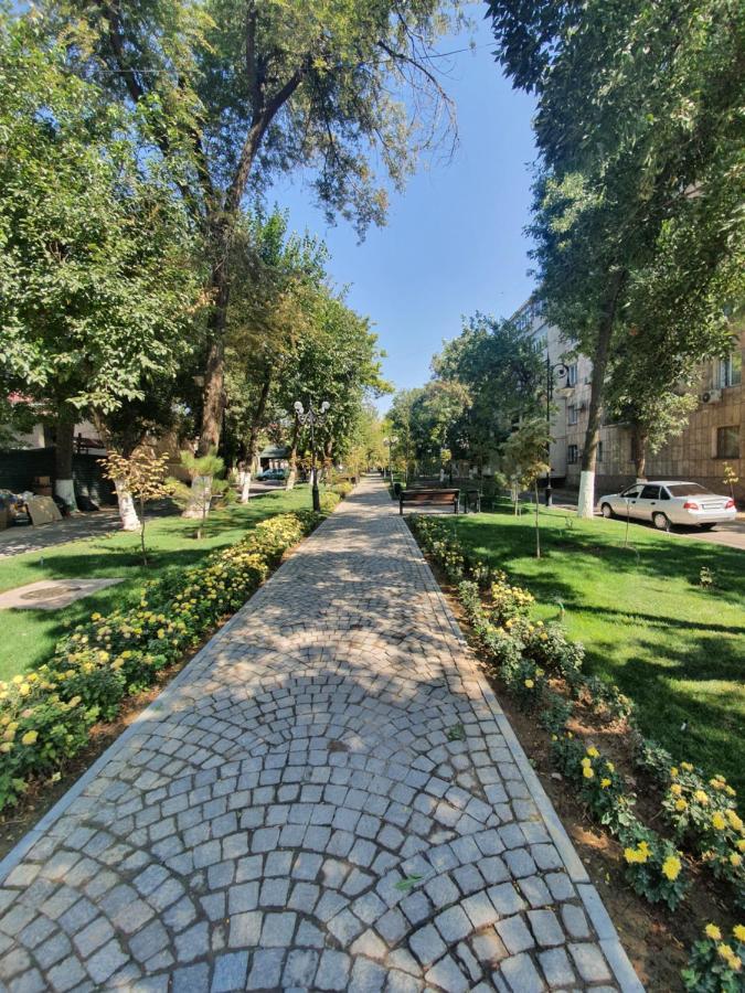 2-Х Комнатная Квартира Посуточно Shymkent Bagian luar foto